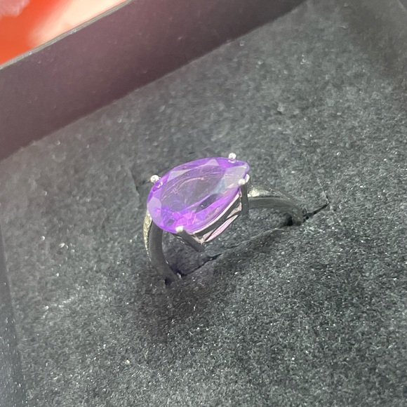 Unheated, purple pear amethyst and white topaz sterling silver ring. Size 6. - Picture 5 of 9
